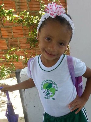 Evelyn Vitória, 4 anos, foi baleada e morreu no local.