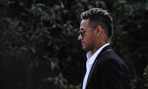 Neymar deixou de pagar R$ 63,6 milhões em impostos entre 2012 e 2014, segundo investigação – Tom Gandolfini / AFP 