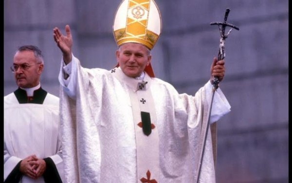 João Paulo II liderou a igreja católica de 1978 até 2005.