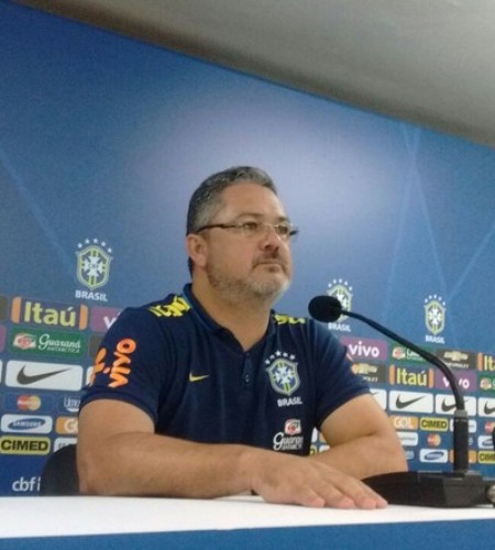 Rogério Micale será o técnico da seleção nas Olimpíadas do Rio em agosto (Foto: Leonardo Freire/GloboEsporte.com)