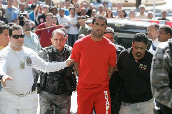 Ex-goleiro do Flamengo está preso desde 2010, mas somente em 2013 foi condenado a 22 anos na cadeia.