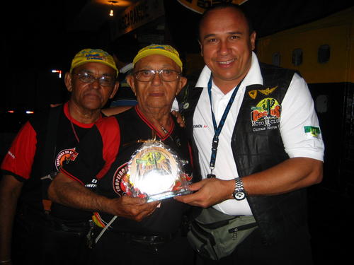 Em 2007, “Tio Bel” recebeu do Cactus um troféu em comemoração aos seus 90 anos. Na época, já era considerado o motociclista mais velho do Brasil.