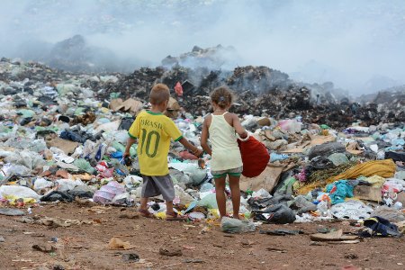 Os lixões são um dos grandes problemas do Brasil